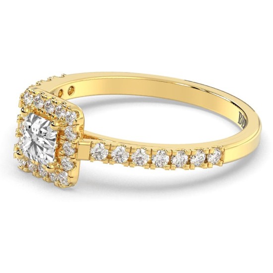 Bague Solitaire en Or jaune avec Halo Accompagné Diamant Princesse