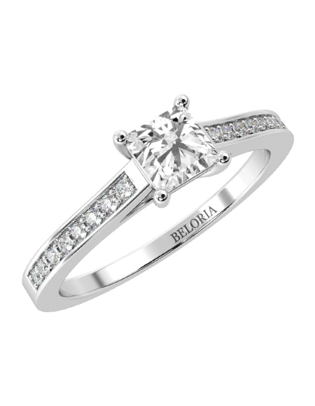 Bague Solitaire en Or jaune Accompagné Diamant Princesse 2