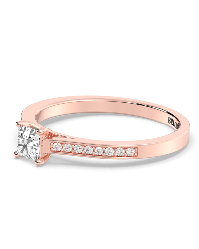 Bague Solitaire en Or rose Accompagné Diamant Princesse