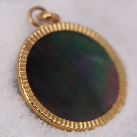 Pendentif Disque Lapidé en Nacre Grise pour Femme