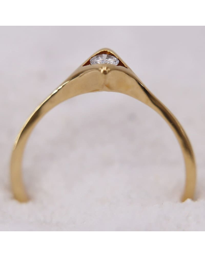 Bague Solitaire en Or Jaune avec un Diamant rond pour Femme