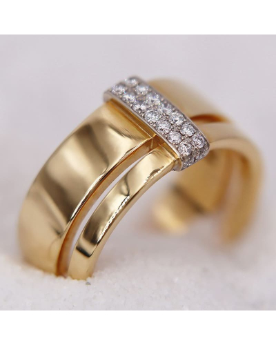 Bague en Or Jaune agrémentée d'une ligne de diamants au centre