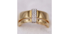 Bague en Or Jaune agrémentée d'une ligne de diamants au centre