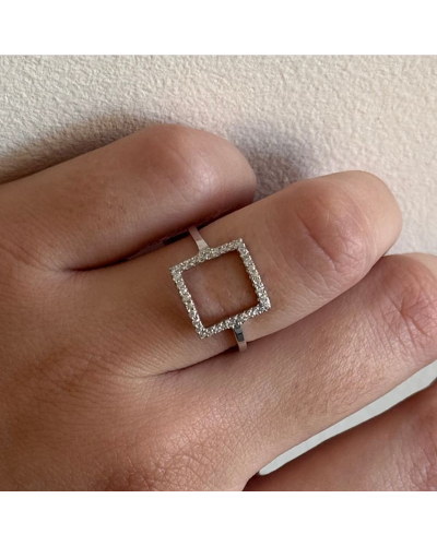 Bague Carrée en Or Blanc sertie d'Oxydes pour Femme