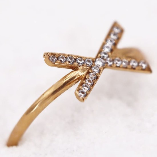 Bague en Forme de Croix en Or Jaune et entièrement sertie d'oxydes