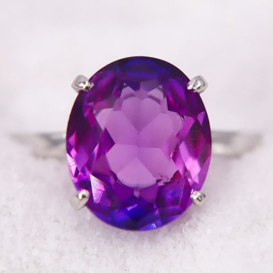 Bague Améthyste - Solitaire en Or Blanc avec une Améthyste pour Femme