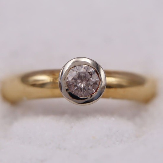 Bague - Solitaire en Or Blanc et Jaune avec un Diamants pour Femme
