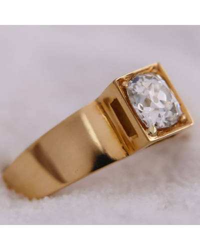 Bague Diana - Solitaire en Or Jaune avec un Diamant Coussin pour Femme