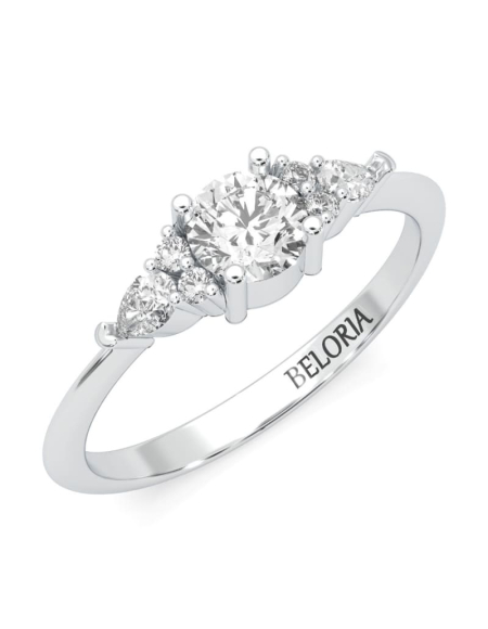 Bague Solitaire en or jaune Accompagné de Diamants 2