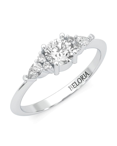 Bague Solitaire en or Accompagné de diamants