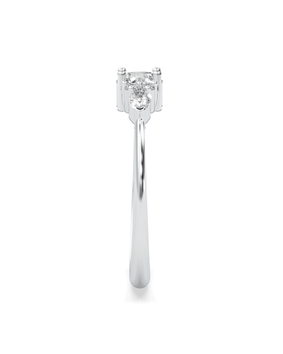 Bague Solitaire en or blanc Accompagné de Diamants