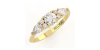 Bague Solitaire en or jaune Accompagné de Diamants
