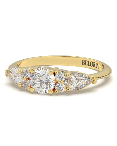 Bague Solitaire en or jaune Accompagné de Diamants