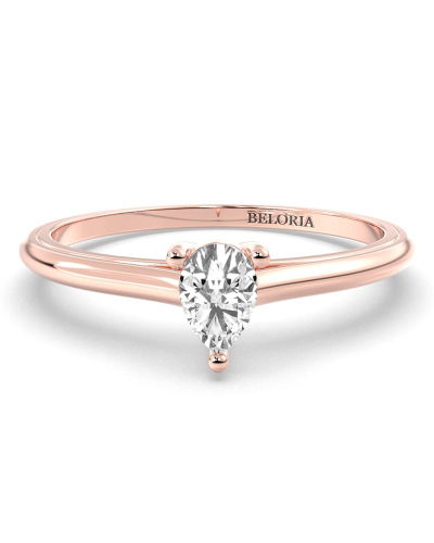 Bague solitaire en or rose avec diamant en forme de poire