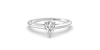 Bague solitaire en or blanc avec diamant en forme de poire