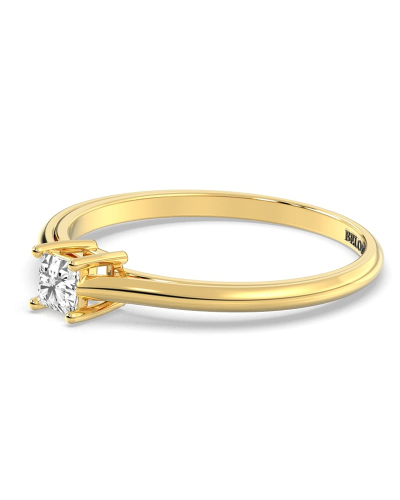 Bague solitaire en or jaune avec diamant princesse