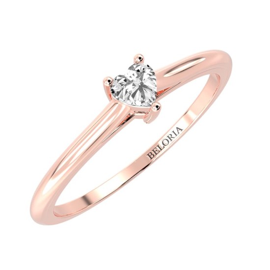 Bague solitaire en or rose avec diamant princesse