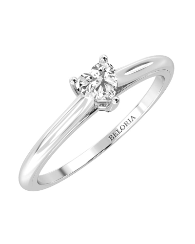 Bague solitaire en or rose avec diamant princesse