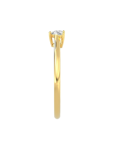 Bague solitaire en or jaune avec diamant princesse
