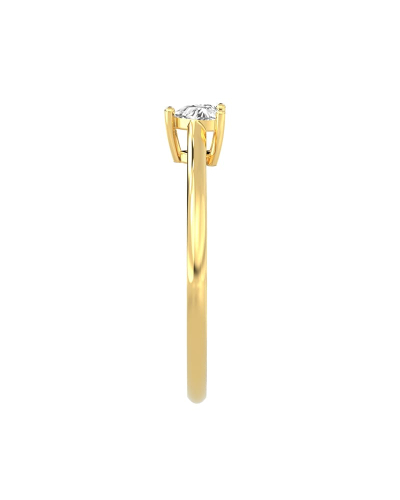 Bague solitaire en or jaune avec diamant princesse
