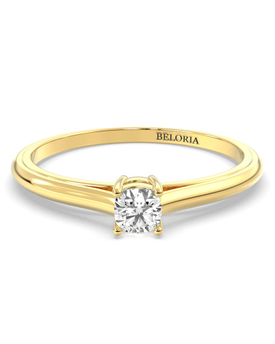 Bague Solitaire en or jaune avec Diamant Coussin