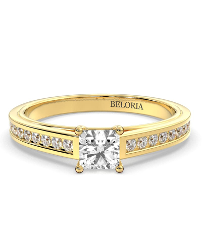 Solitaire Accompagné Diamant Princesse en or jaune