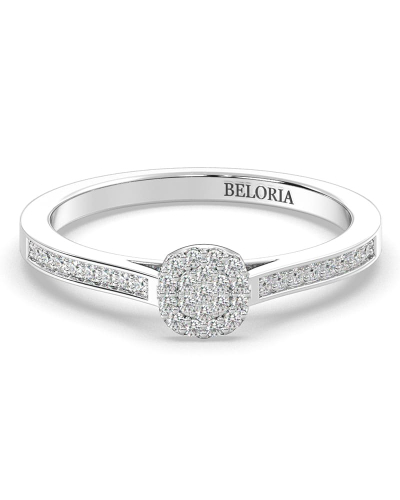 Solitaire coussin accompagné en or blanc 18k et diamants