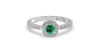 Bague en or blanc 18 carats, émeraude et son halo de diamants