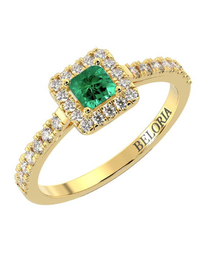Bague Solitaire en Or jaune avec Emeraude princesse et son Halo Accompagné Diamant