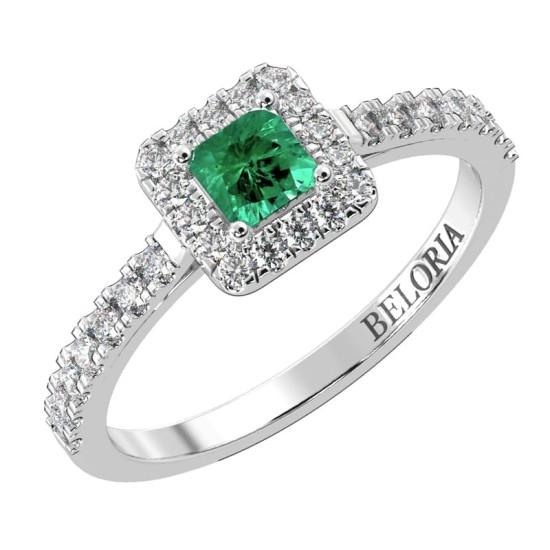 Bague Solitaire en Or blanc avec Emeraude princesse et son Halo Accompagné Diamant