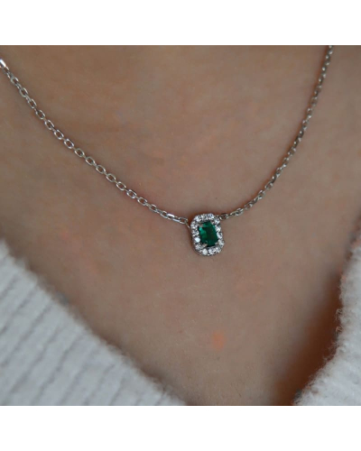 Collier or blanc 18K pendentif émeraude avec un halo de diamants