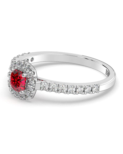 Bague en or blanc 18 carats, rubis coussin et son halo de diamants