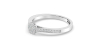 Solitaire coussin accompagné en or blanc 18k et diamants