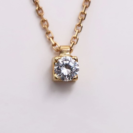 Collier or jaune diamant 0.15cts