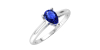 Bague solitaire en or blanc avec saphir poire