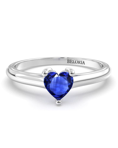 Bague solitaire en or blanc avec saphir coeur