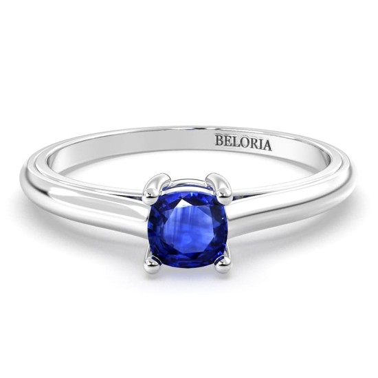 Bague solitaire en or blanc avec saphir coussin