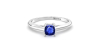 Bague solitaire en or blanc avec saphir coussin