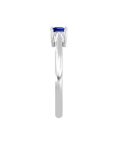 Bague solitaire en or blanc avec saphir coussin