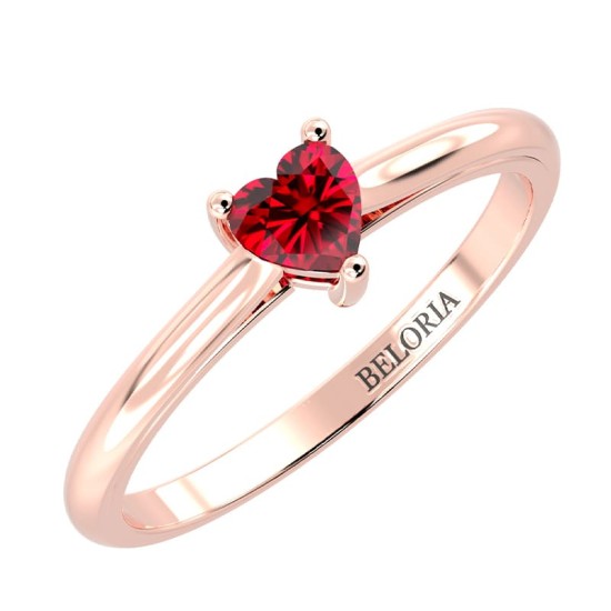 Bague solitaire en or rose avec rubis coeur