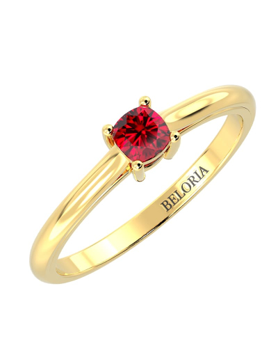 Bague solitaire en or jaune avec rubis coussin