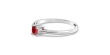 Bague solitaire en or blanc avec rubis coussin