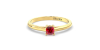 Bague solitaire en or jaune avec rubis coussin
