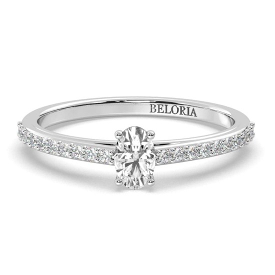 Bague Solitaire en Or blanc  Accompagné Diamant Ovale