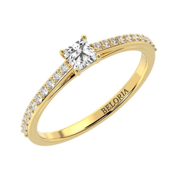Bague Solitaire en Or jaune Accompagné Diamant Princesse