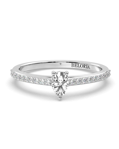 Bague Solitaire en Or blanc Accompagné Diamant poire